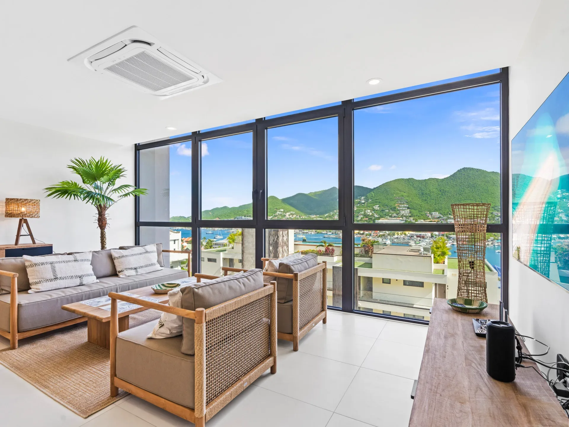 The Hills Residence - B221 (17)