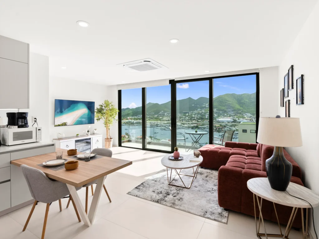 The Hills Residence - D418